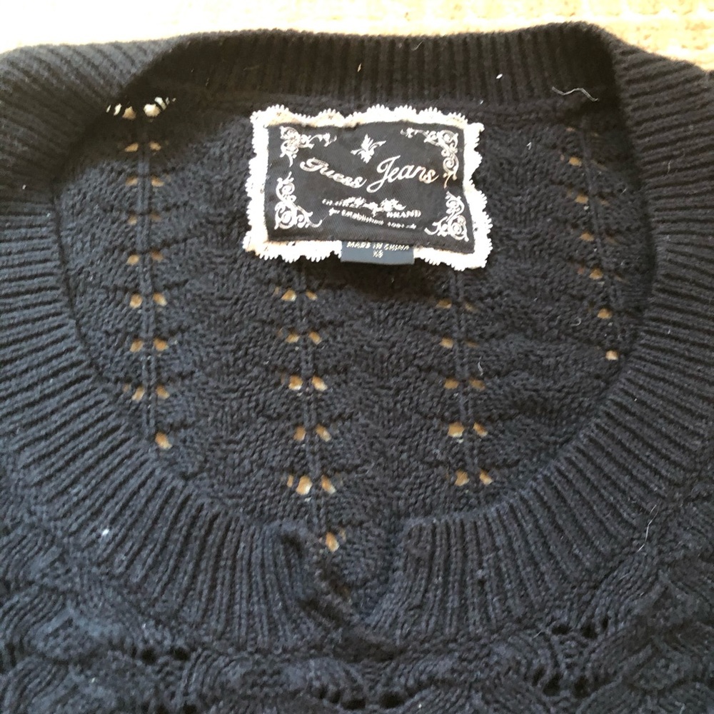 GUESS Sweater - Picture 4 of 4